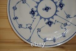 Royal Copenhagen 627 Blue Fluted Dinner Plate, 10 3/4 1st (S20)