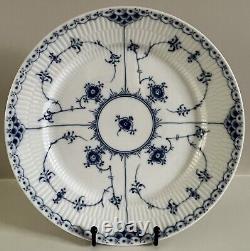 Royal Copenhagen Blue Fluted/Half Lace Border Dinner Plate 627