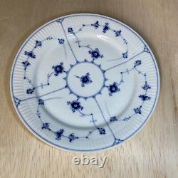 Royal Copenhagen Blue Fluted Plain round Dinner Plate 9.5 Gorgeous