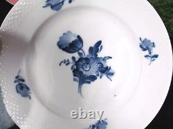 Royal Copenhagen Blue flowers set of 8 dinner plates with basket weave pattern