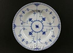 Royal copenhagen blue fluted half lace dinner plate 10 1/8 571 1/571 (set of 4)