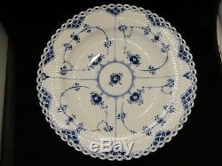 SET of 4 ROYAL COPENHAGEN BLUE FLUTED FULL LACE DINNER PLATES 1084