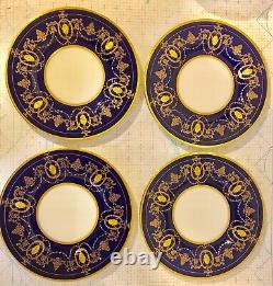 Set of 12 Minton Cobalt Blue Porcelain Dinner Plates With Gilt Enamel Borders