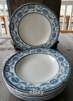 Set of Eight Antique Wedgwood Blue and White Rivoli Plates