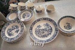 Setting Of 8 Homer Laughlin Shakespeare Country Blue, And Creamer/sugar, Platt