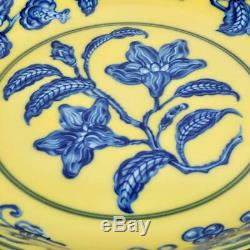 Seven (7) Mottahedeh Imperial Yellow Ming Deep Dish Dinner Plates 10.25