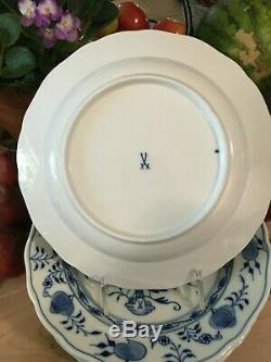 Six Meissen Porcelain Blue Onion Large Dinner Plates 1st. 10in