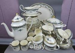 Superb vintage blue Minton Grasmere Dinner Service Set for 6. Plates bowls etc