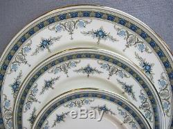 Superb vintage blue Minton Grasmere Dinner Service Set for 6. Plates bowls etc