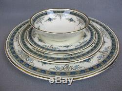 Superb vintage blue Minton Grasmere Dinner Service Set for 6. Plates bowls etc