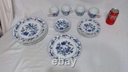 Vintage 50 Years 1951-2001 Blue Onion 20 Pc Dinner Set, Blue Danube Japan Mint