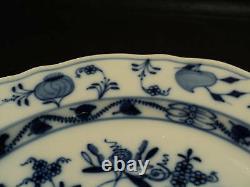 Vintage Meissen Blue Onion 9.5 Dinner Plate, Oval Meissen Stamp