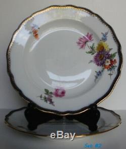 Vintage Set of 8 Meissen Porcelain Dinner Plates Cobalt Trim Floral Motif