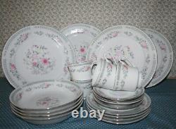 Vintage Trisa Porcelain Breakfast, Dinner & Tea Set for Four (20 Pieces)