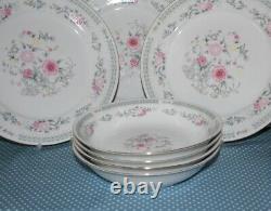 Vintage Trisa Porcelain Breakfast, Dinner & Tea Set for Four (20 Pieces)