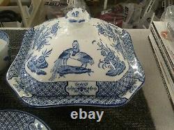 Vintage Wood & Sons Yuan Blue & White Dish Set- 31 Pieces