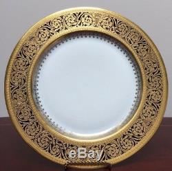 Vtg Bavaria BLACK KNIGHT Cobalt Blue and Gold Rim 10 1/4 Dinner/Cabinet Plate