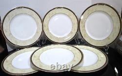 WEDGWOOD CORNUCOPIA BONE CHINA DINNERWARE 5-PLACE SETTING SERVICE for 8 SET- 40