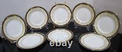 WEDGWOOD CORNUCOPIA BONE CHINA DINNERWARE 5-PLACE SETTING SERVICE for 8 SET- 40