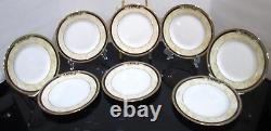 WEDGWOOD CORNUCOPIA BONE CHINA DINNERWARE 5-PLACE SETTING SERVICE for 8 SET- 40