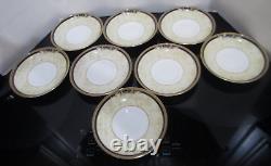 WEDGWOOD CORNUCOPIA BONE CHINA DINNERWARE 5-PLACE SETTING SERVICE for 8 SET- 40