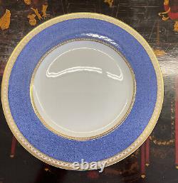 Wedgewood Ulander powder blue & gold porcelain dinner plate