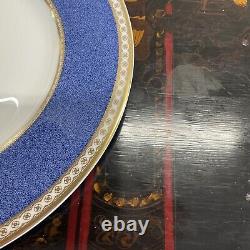 Wedgewood Ulander powder blue & gold porcelain dinner plate