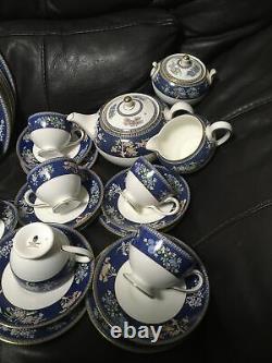 Wedgwood Blue Siam Tea And dinner service 47 Pieces