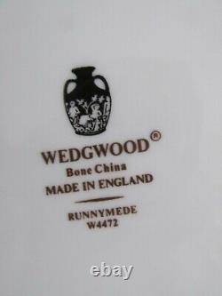 Wedgwood Bone China England Runnymede Blue Set Of 6 Dinner Plate 10 3/4