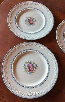 Wedgwood Corinthian Evenlode Dinner Plate Blue Floral Floral England Very Good