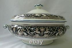 Wedgwood Florentine Dark Blue Rim W1956 Round Covered Vegetable Serving Bowl