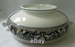 Wedgwood Florentine Dark Blue Rim W1956 Round Covered Vegetable Serving Bowl