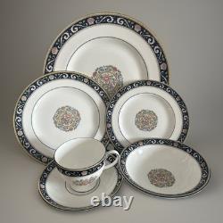 Wedgwood Runnymede 6-Pc Place Setting Bone China England 4 Sets Available